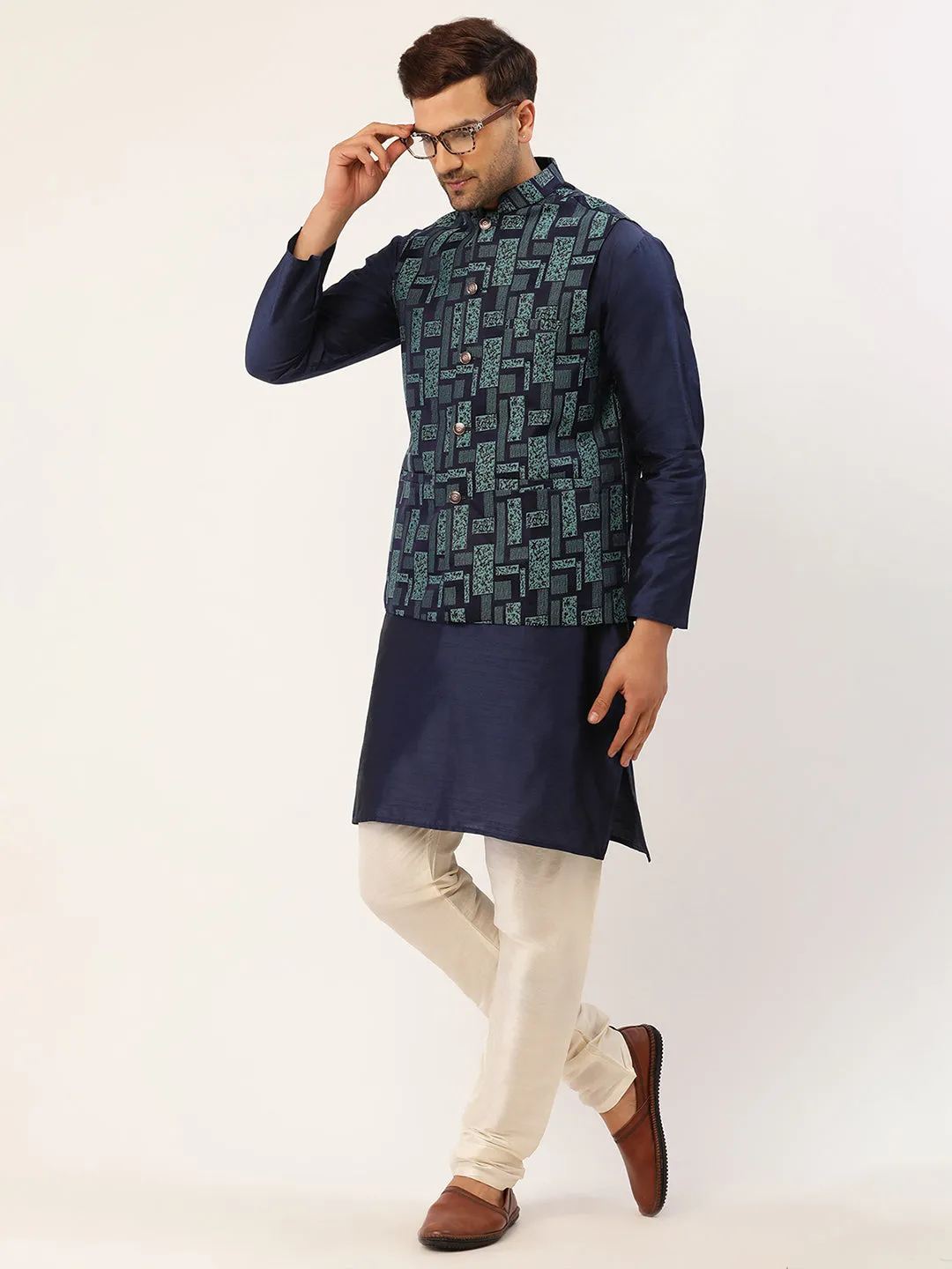 Men's Solid Kurta Pyjama With Blue Woven Design Nehru Jacket