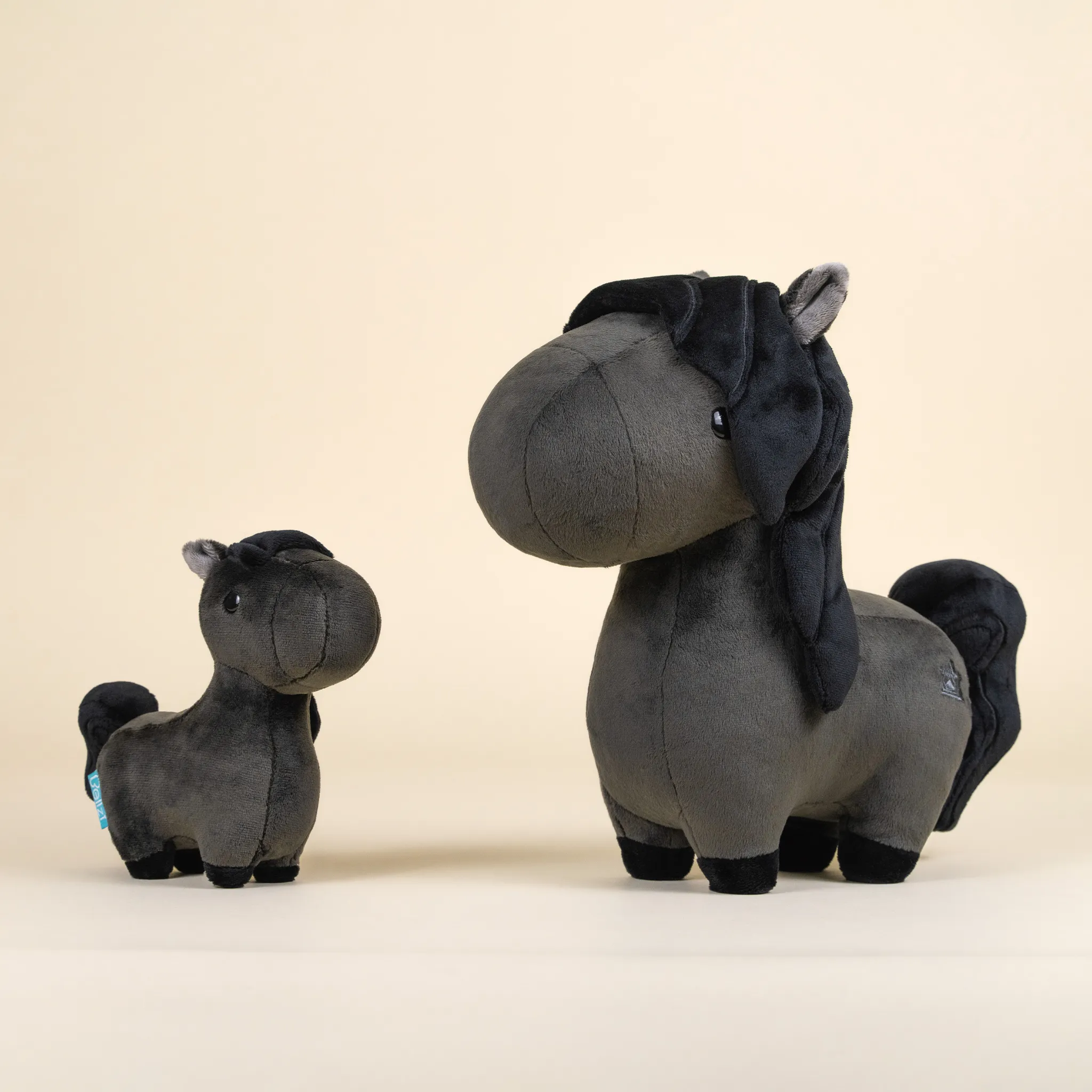 Mini Friesian the Horsi